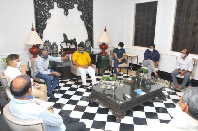 Telugu-Film-Industry-Meeting-With-Minister-Talasani-Srinivas-1