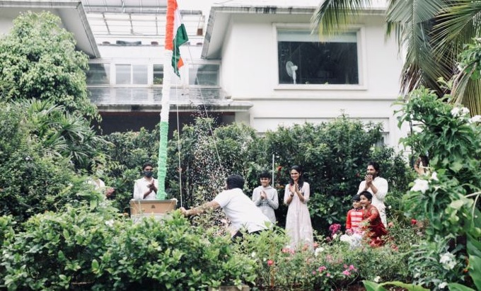 Allu Arjun Celebrates Independence Day - 4.jpg