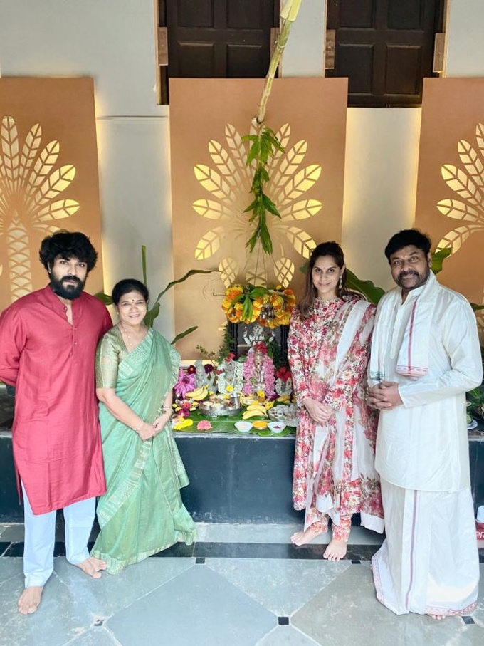 Chiranjeevi-RamCharan-at-Vinayaka-Chaviti-Pooja-with-family-3.jpg