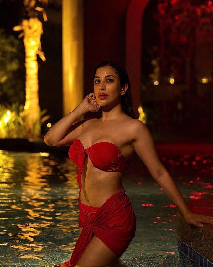Sophie Choudry Albums4
